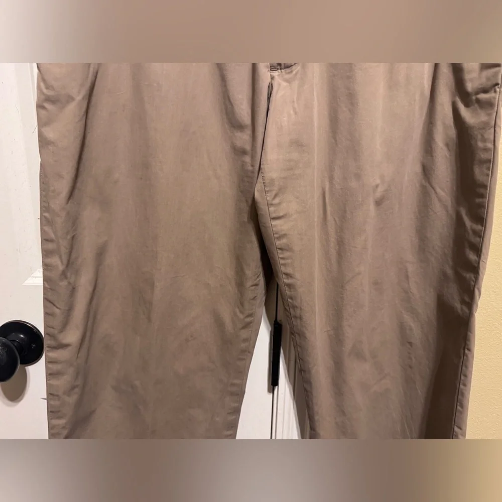 Banana Republic Men’s Khaki Chino Pants Straight Fit Flat Front Sz 34/30